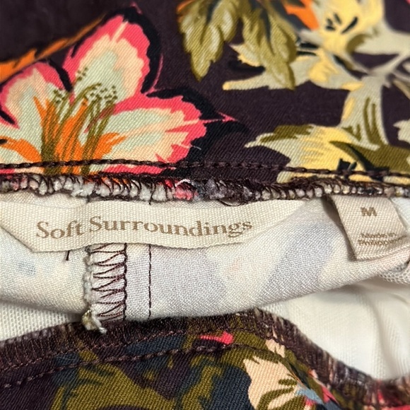 Soft Surroundings Skinny Pull On Floral Tapestry Skinny Crop Pants Medium‎ 2EC21 - Picture 8 of 8